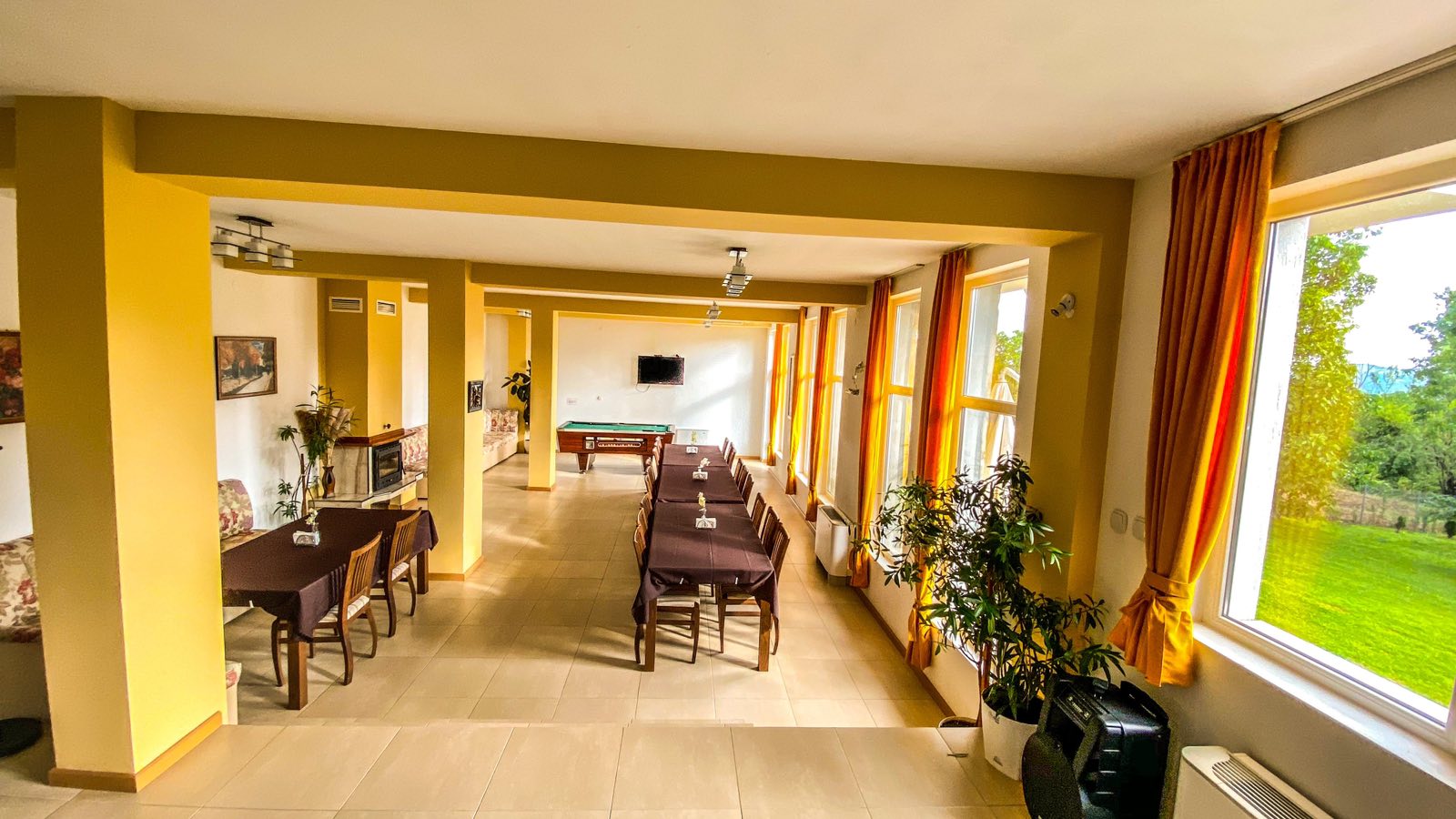 Салон за хранене